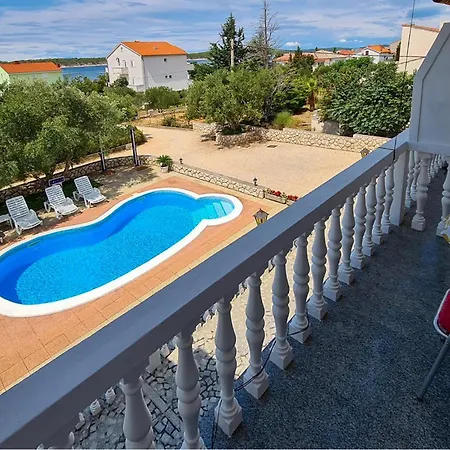 Amazing In Rab With Wifi Apartamento