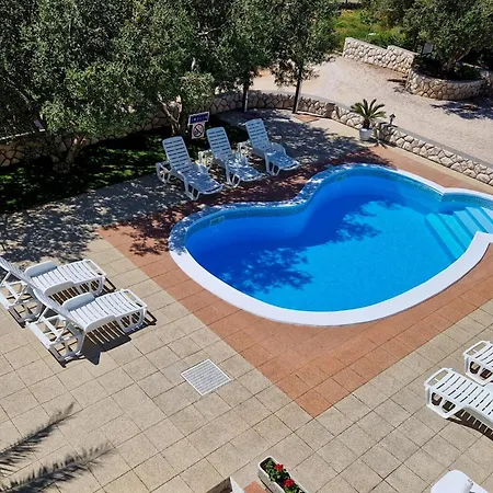 Amazing In Rab With Wifi Apartamento Rab Town