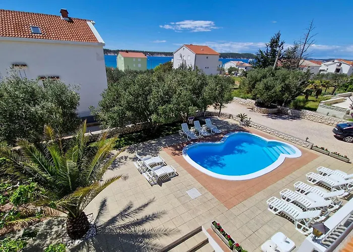 Gorgeous In Rab With Swimming Pool