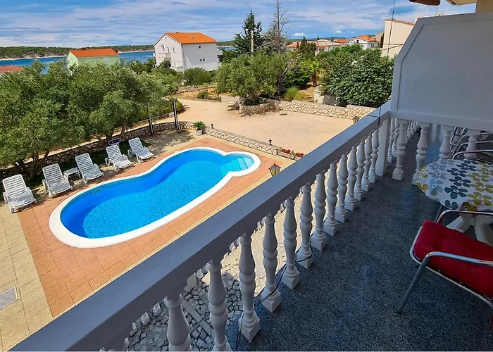 Gorgeous In Rab With Swimming Pool Apartment