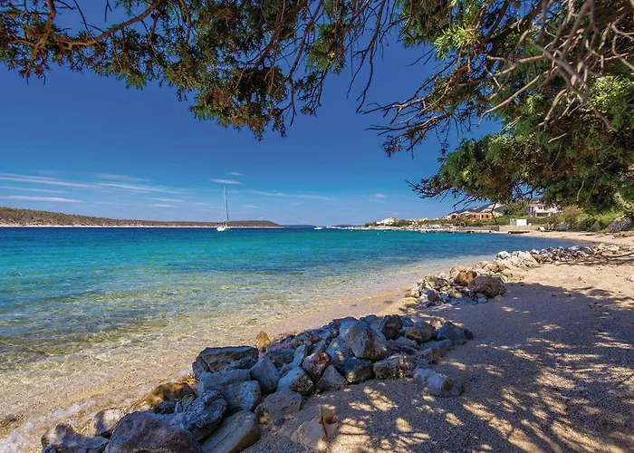 Gorgeous In Rab With Swimming Pool Rab Town