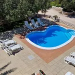 Amazing In Rab With Wifi Apartman Rab Town